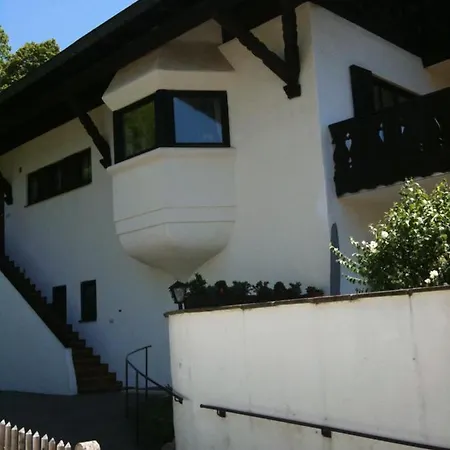 דירה 3-zimmer-rueckzugsort Mit Panoramabalkon In Bestlage *