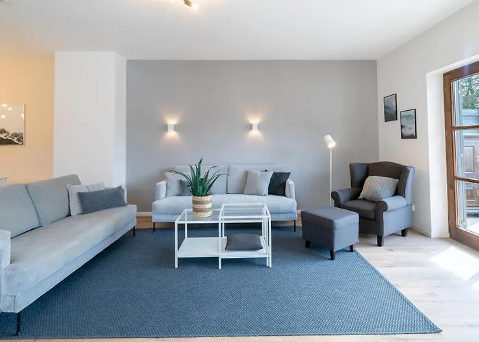 3-zimmer-rueckzugsort Mit Panoramabalkon In Bestlage
