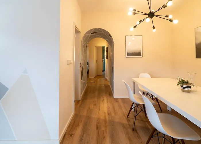 شقة 3-zimmer-rueckzugsort Mit Panoramabalkon In Bestlage