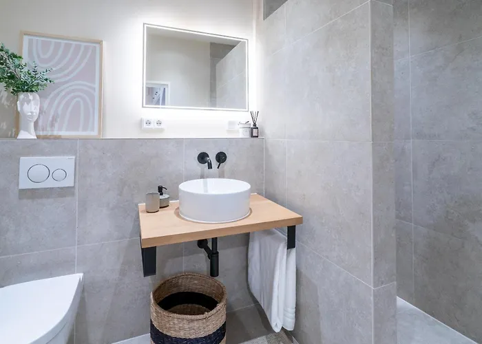 3-zimmer-rueckzugsort Mit Panoramabalkon In Bestlage جارمش بارتنكيرشن